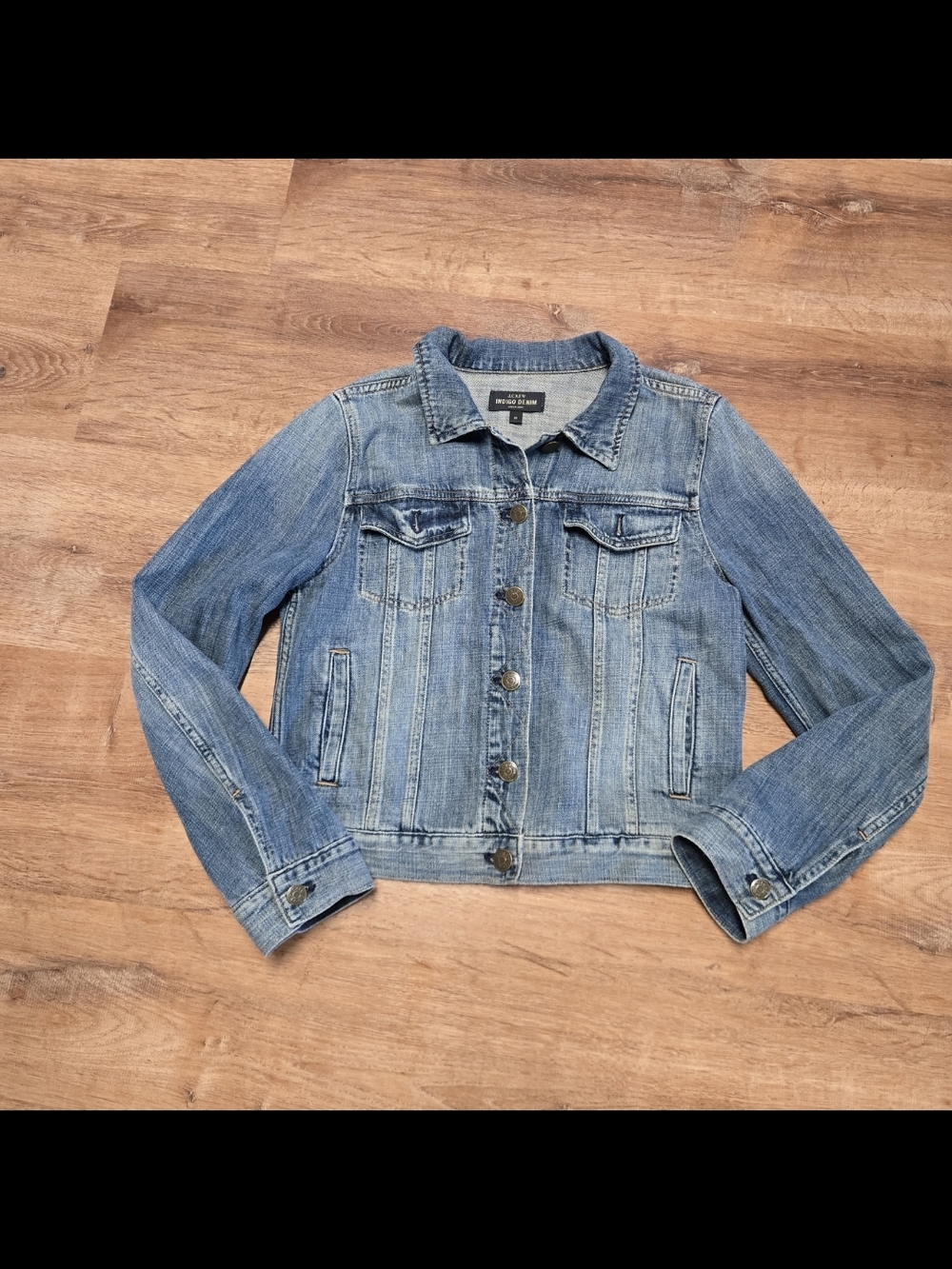 J. Crew Indigo Denim Light Blue Denim Trucker Jacket Medium - Picture 2 of 7